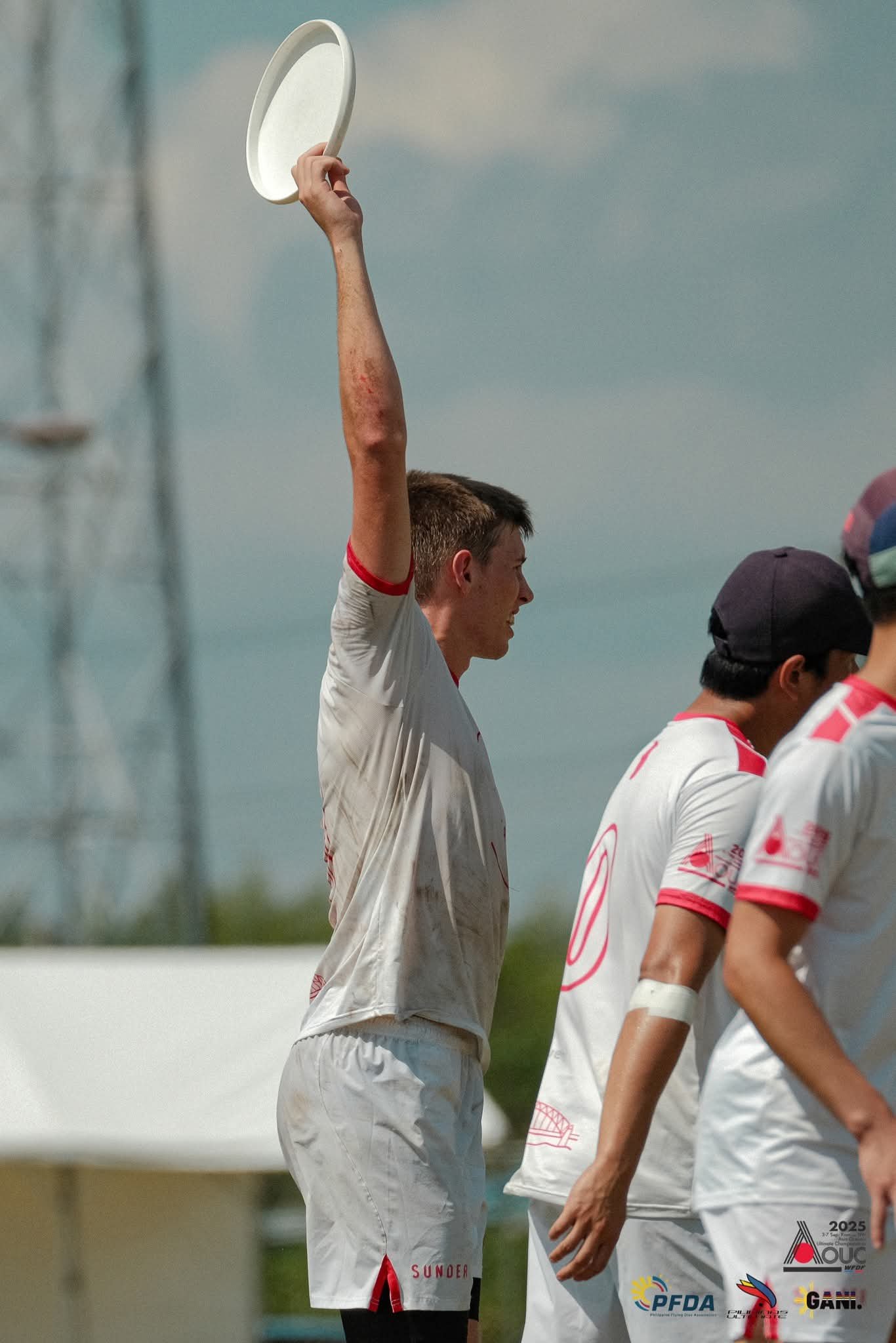Nick throwing a backhand